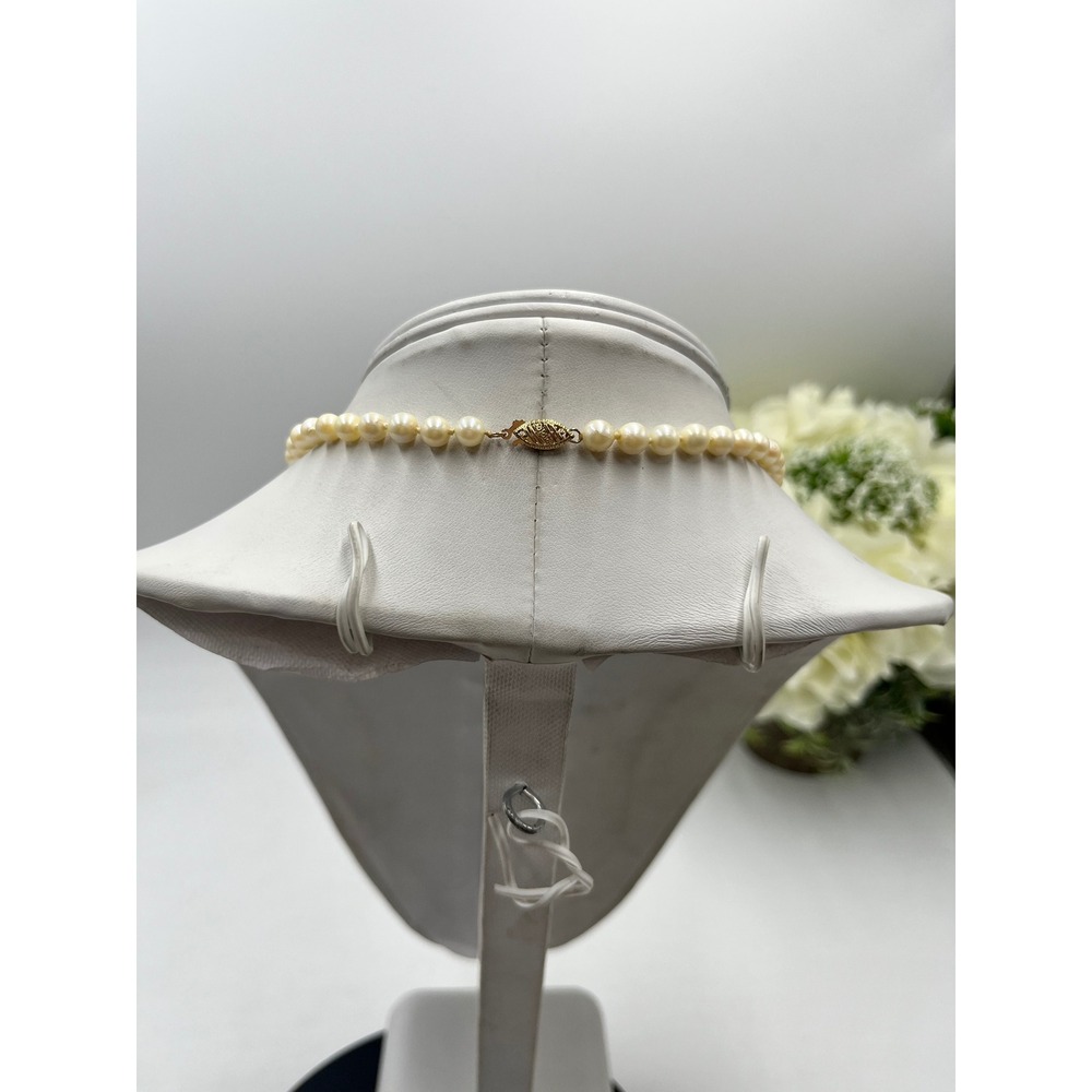 Vintage Cultured Akoya Pearl
Necklace‎ 18" Length 14K
Filigree Clasp 5mm Knotted - Picture 10 of 16